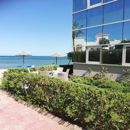 Cecelia Resort